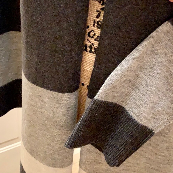 Charcoal and Gray Hooded Cardigan - Picture 5 of 7